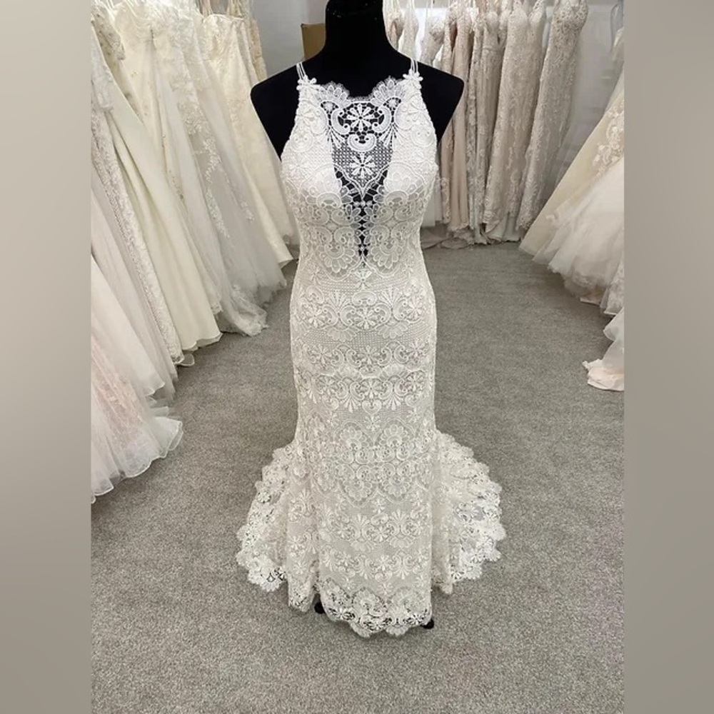 Maggie Sottero/ Boho halter neck lace wedding dress